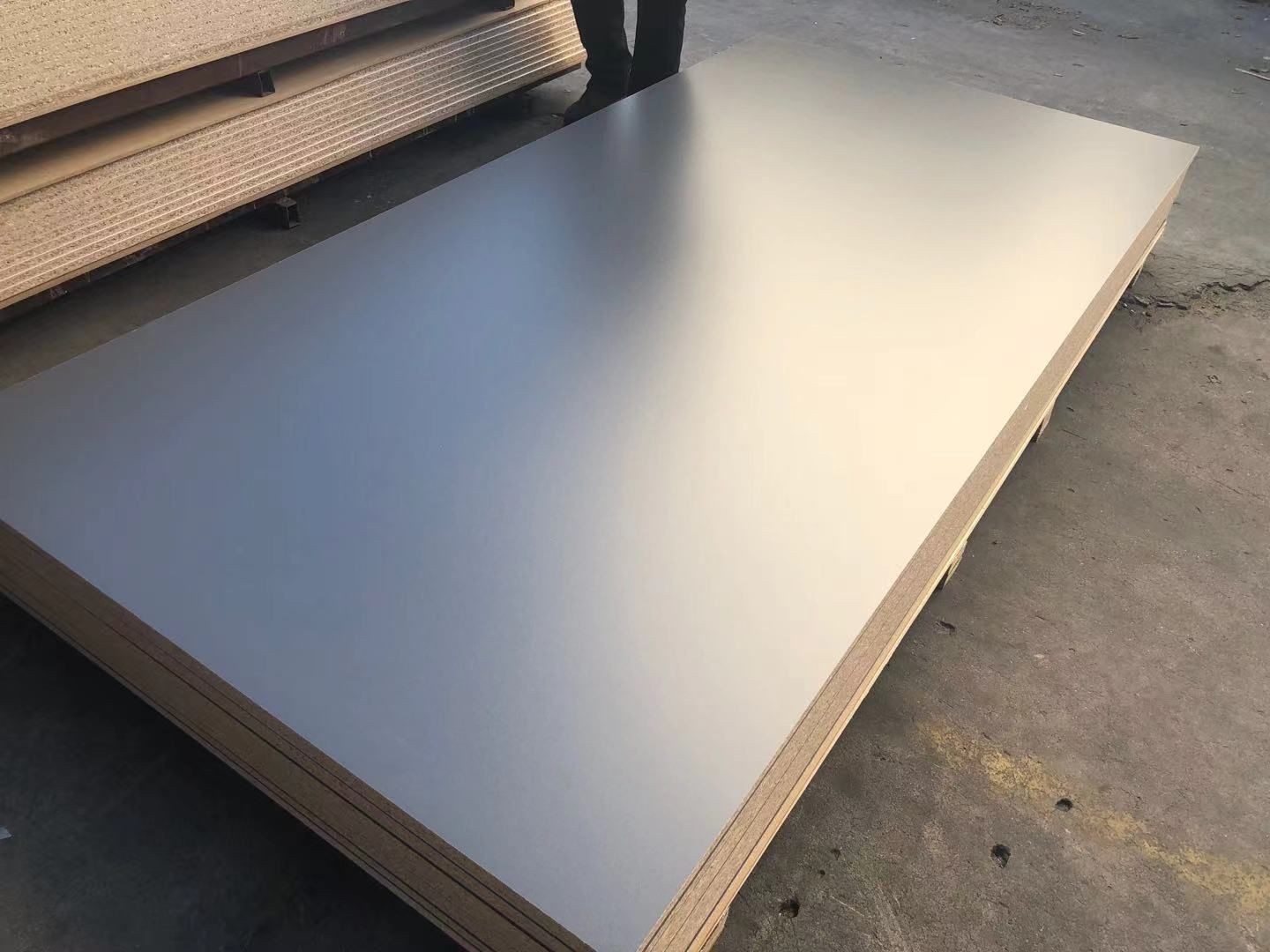 High - quality melamine and HPL particle boards for versatile furniture applications. Durable, stylish, and suitable for various furniture pieces